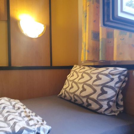 Affordable Central Rooms, 10-Min To Lugner City Viena Exterior foto