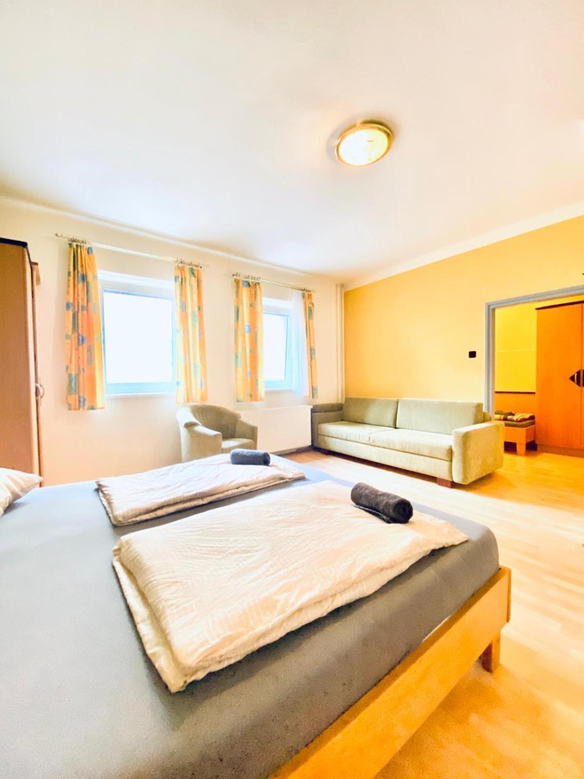 Affordable Central Rooms, 10-Min To Lugner City Viena Exterior foto