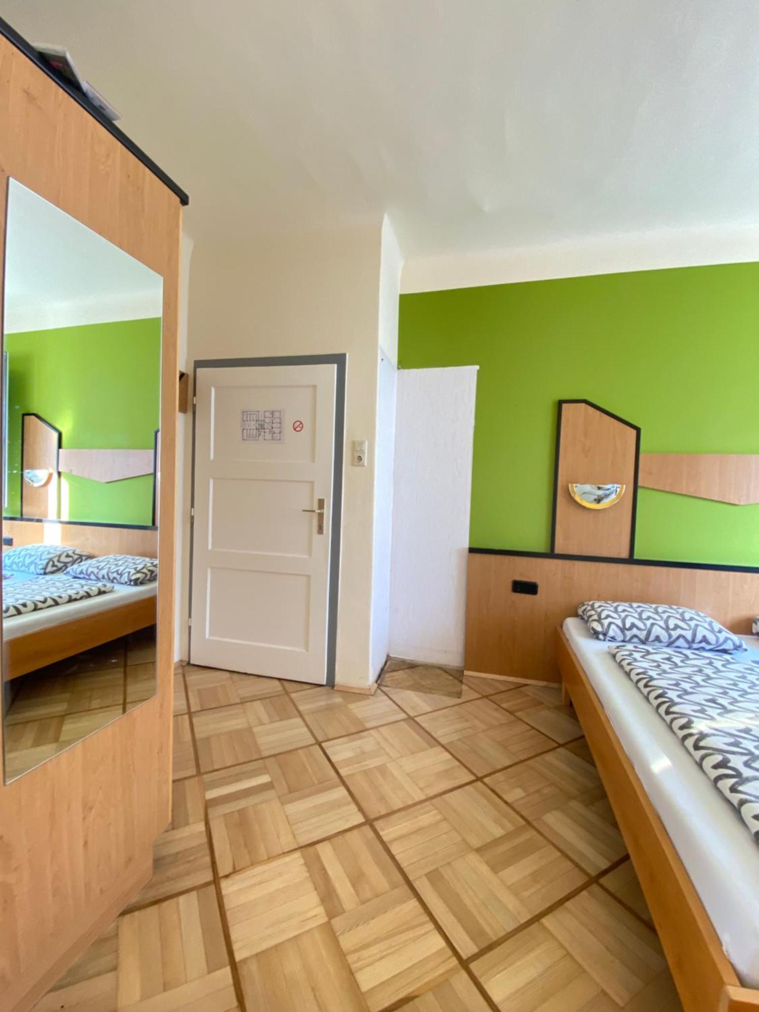 Affordable Central Rooms, 10-Min To Lugner City Viena Exterior foto