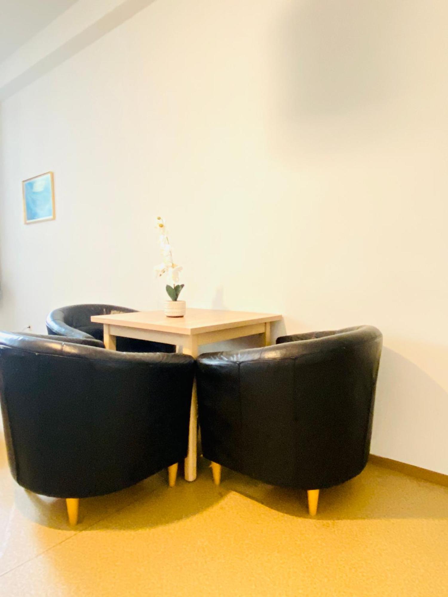 Affordable Central Rooms, 10-Min To Lugner City Viena Exterior foto