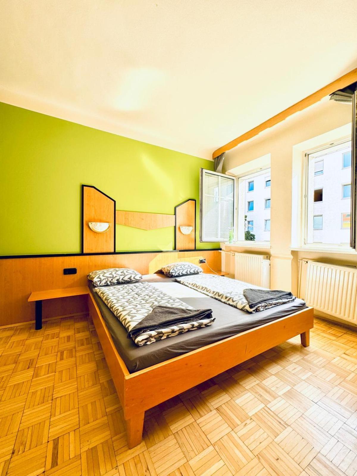 Affordable Central Rooms, 10-Min To Lugner City Viena Exterior foto