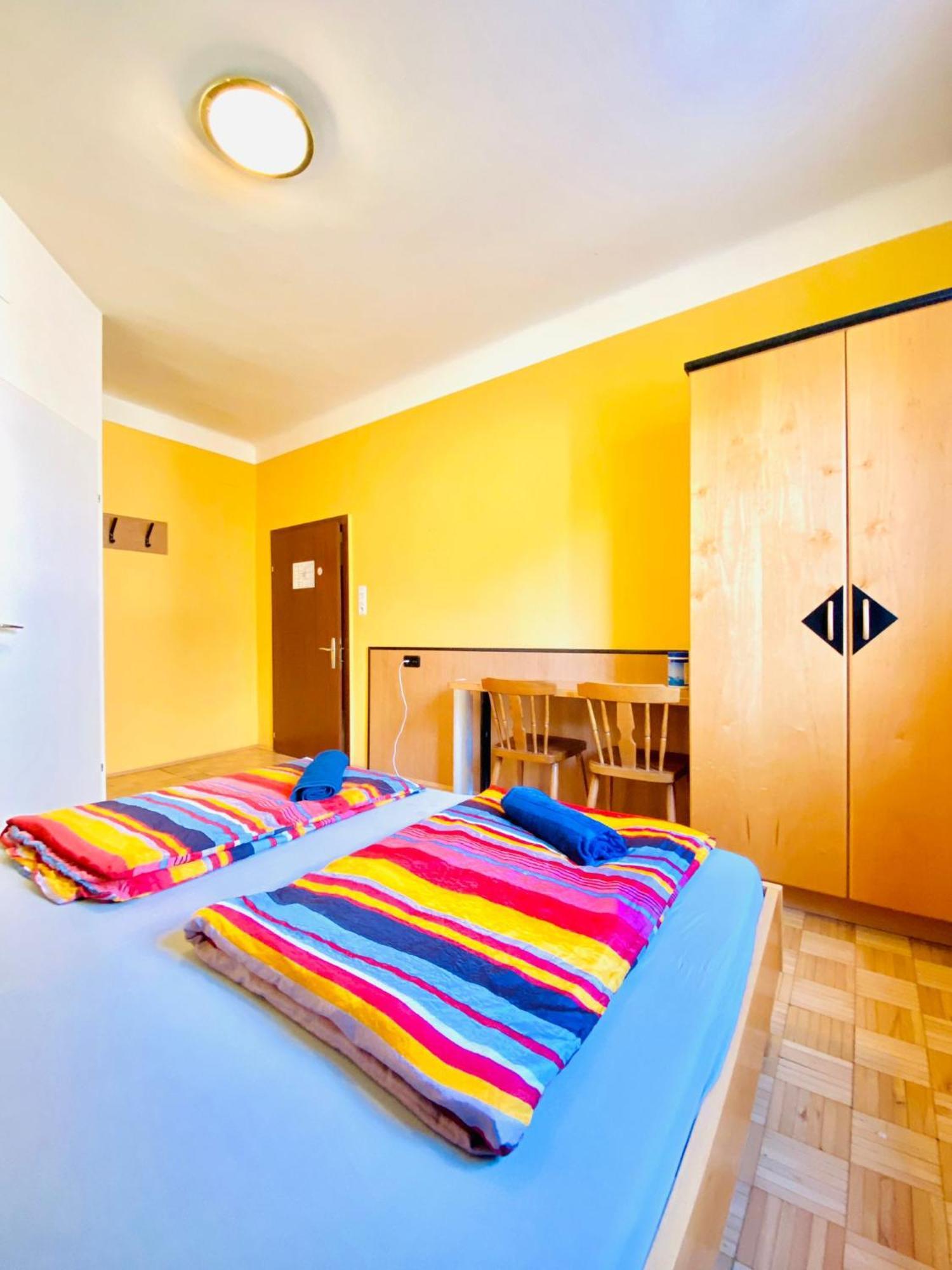 Affordable Central Rooms, 10-Min To Lugner City Viena Exterior foto